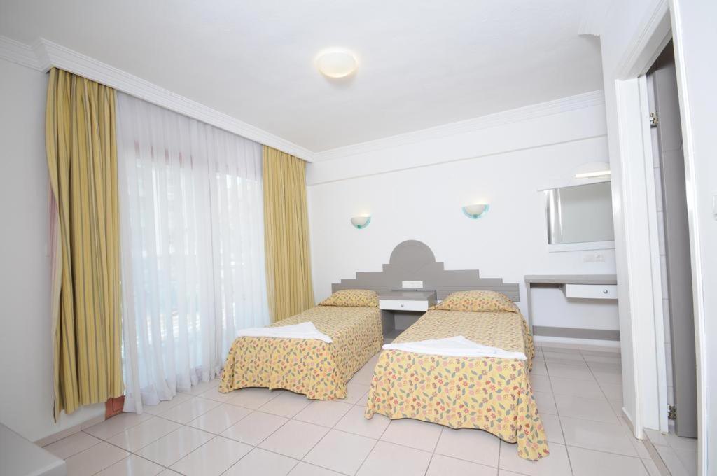 Club Kocer Apartments Мармарис Экстерьер фото